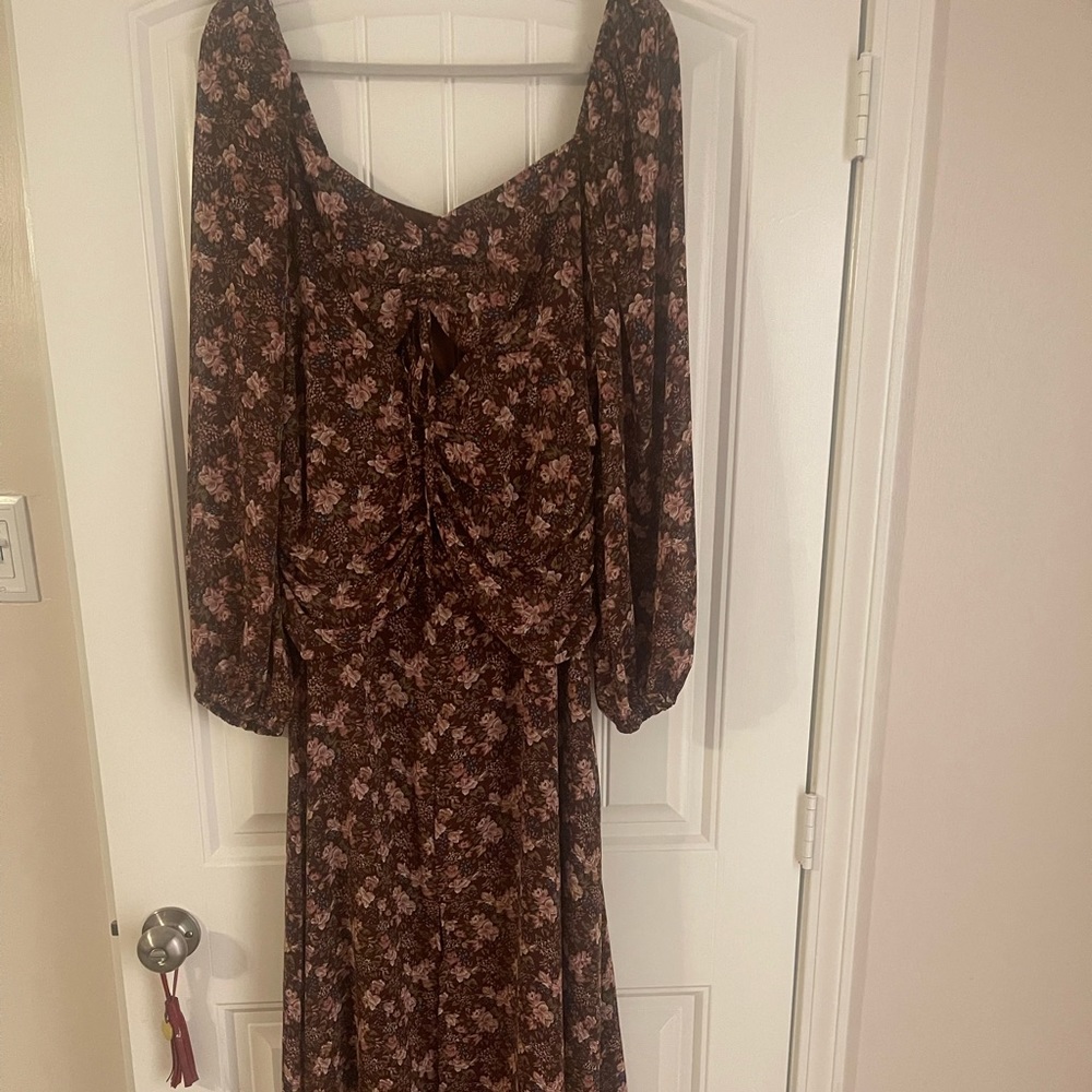 ASTR Chiffon dress from Nordstrom never worn.